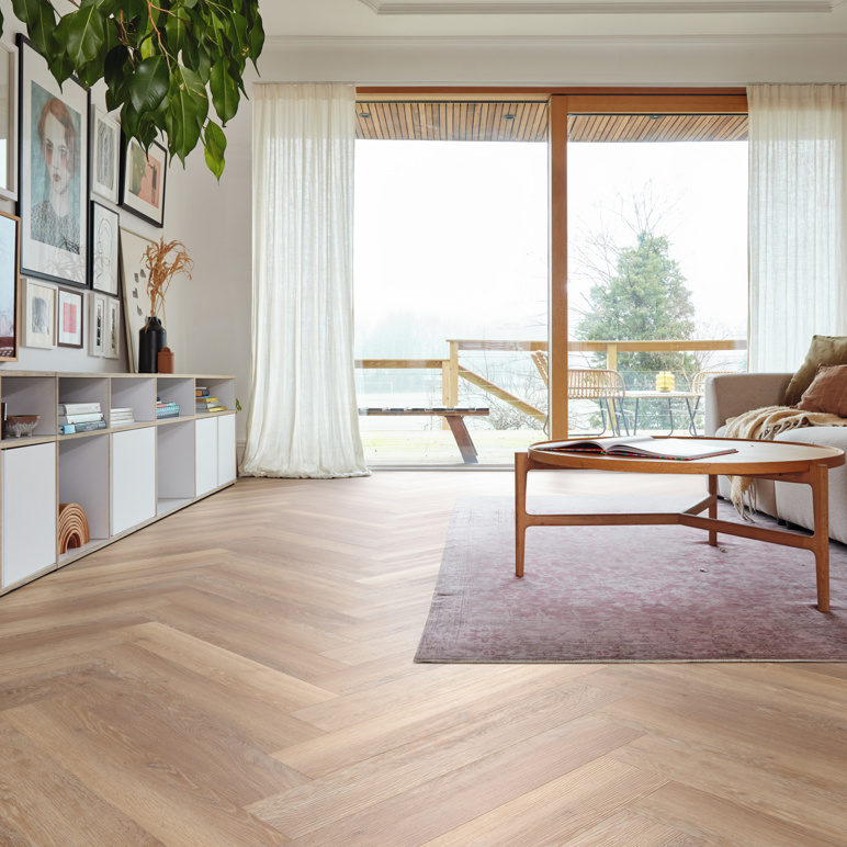 Knight Tile Pale Limed Oak